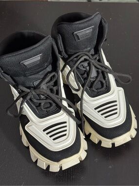 Prada Cloudbust Thunder White/Black, size 12, made in Italy. Excellent